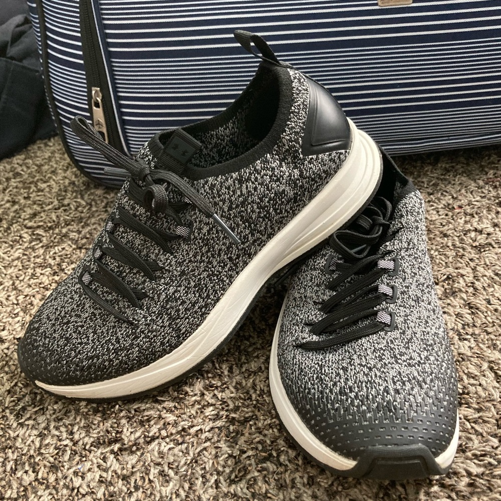 Under Armour women’s tennis shoes